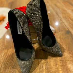 Steve Madden Rhinestone Pumps
